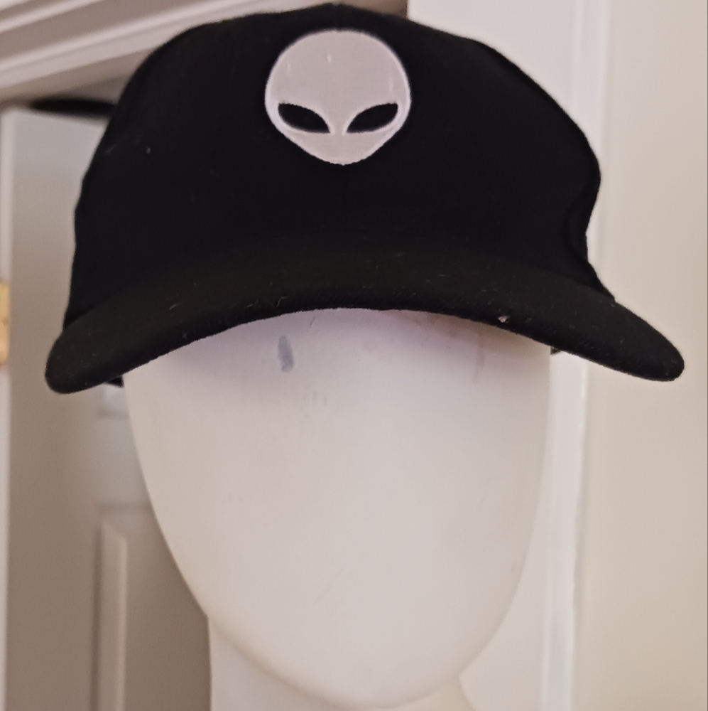 Alienware hat#615 - Picture 2 of 8